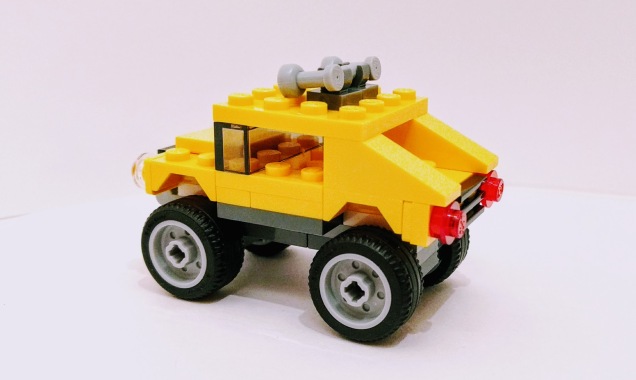 30283 Creator Off-road Jeep rear/side view